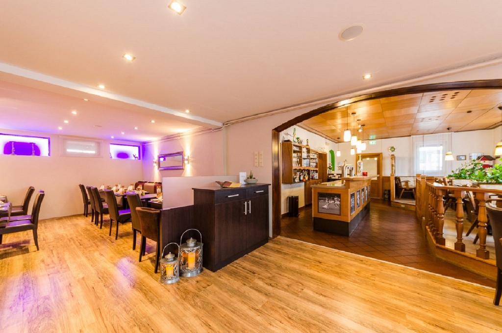 ولفسبورج Hotel Restaurant Conni المظهر الخارجي الصورة